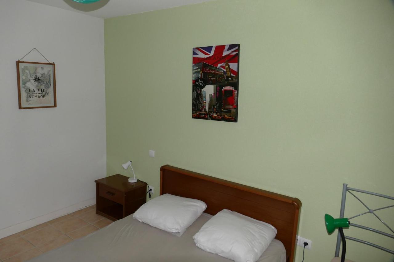 Appartamento Carcassonne T3 résidentiel rez de jardin piscine, wifi, tennis, fitness Esterno foto